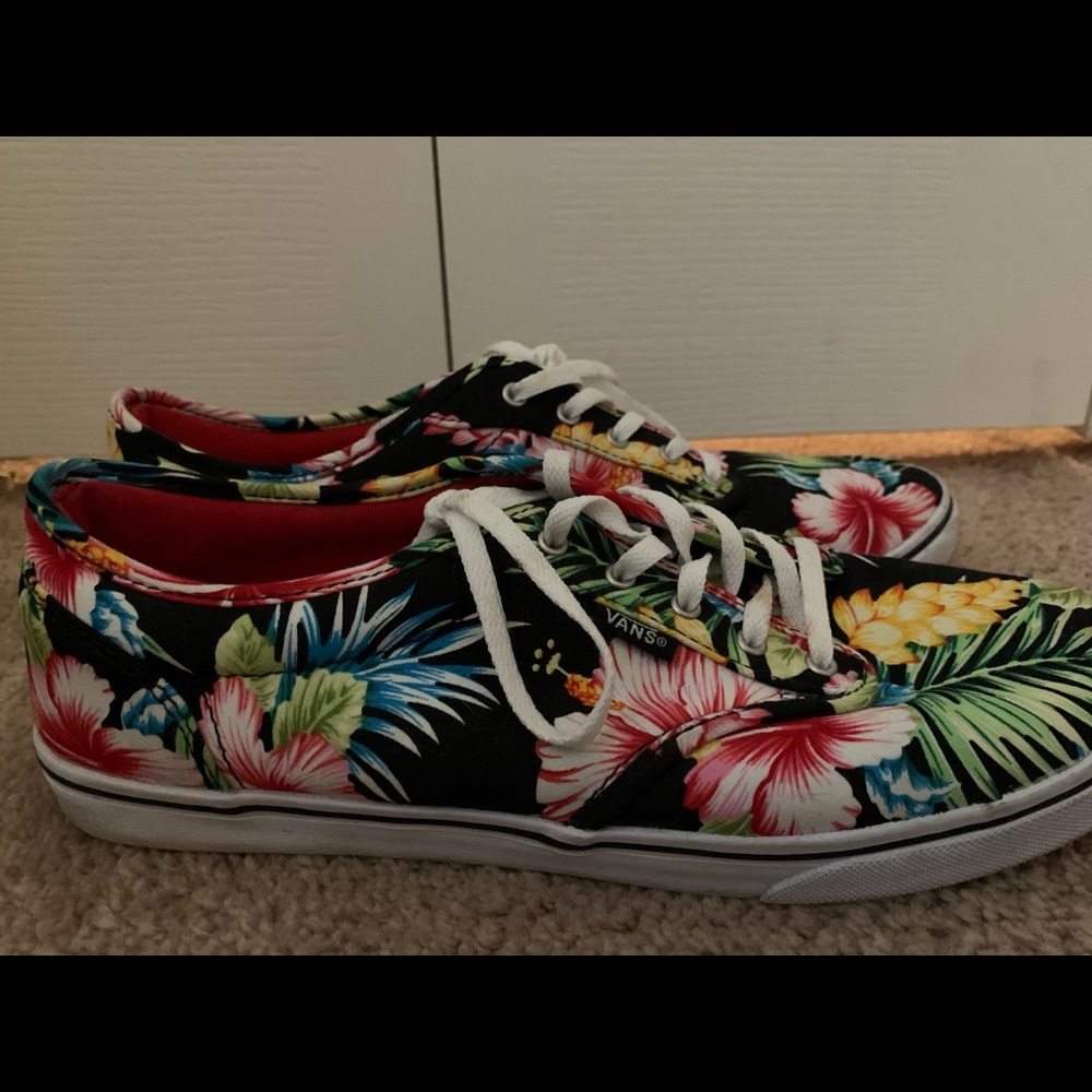 Vans floral print skate shoes